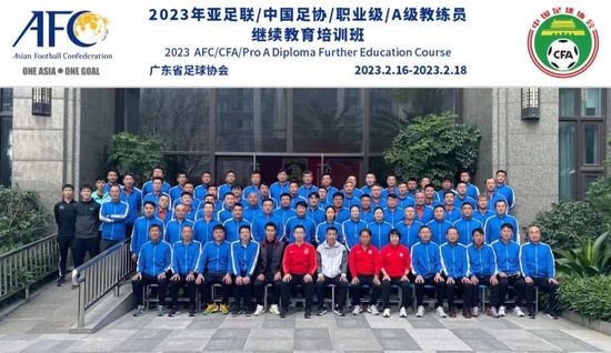 *最受传媒关注编剧：彭大魔、闫非、林炳宝《抓娃娃》喜剧电影《抓娃娃》的编剧团队摘得“最受传媒关注编剧”荣誉，出乎不少人意料。