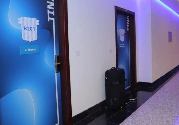 []独家原创稿件，未经授权不得转载，违者将追究其相关法律责任 标签： 碟中谍8：最终清算汤姆·克鲁斯阿汤哥 ： 相关新闻 《F1》逆袭《侏罗纪》领跑 暑期档上半场谁赢了?