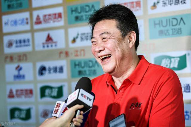CCTV6 VIP影院 搜索 电影 星闻 独家 更多 专题 图片 视频 滚动 首页 新闻 大片 影库 CCTV6 VIP影院 客户端 电影网>新闻>原创深度策划 首日票房领跑国庆档 《志愿军:浴血和平》够顶！